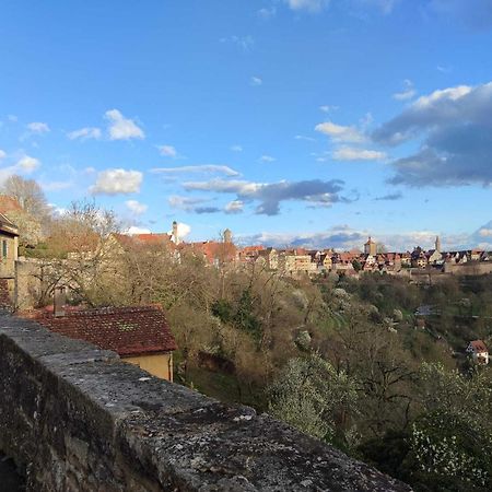 Ferien-Appartements Am Roedertor 罗滕堡 外观 照片