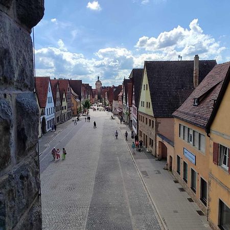 Ferien-Appartements Am Roedertor 罗滕堡 外观 照片