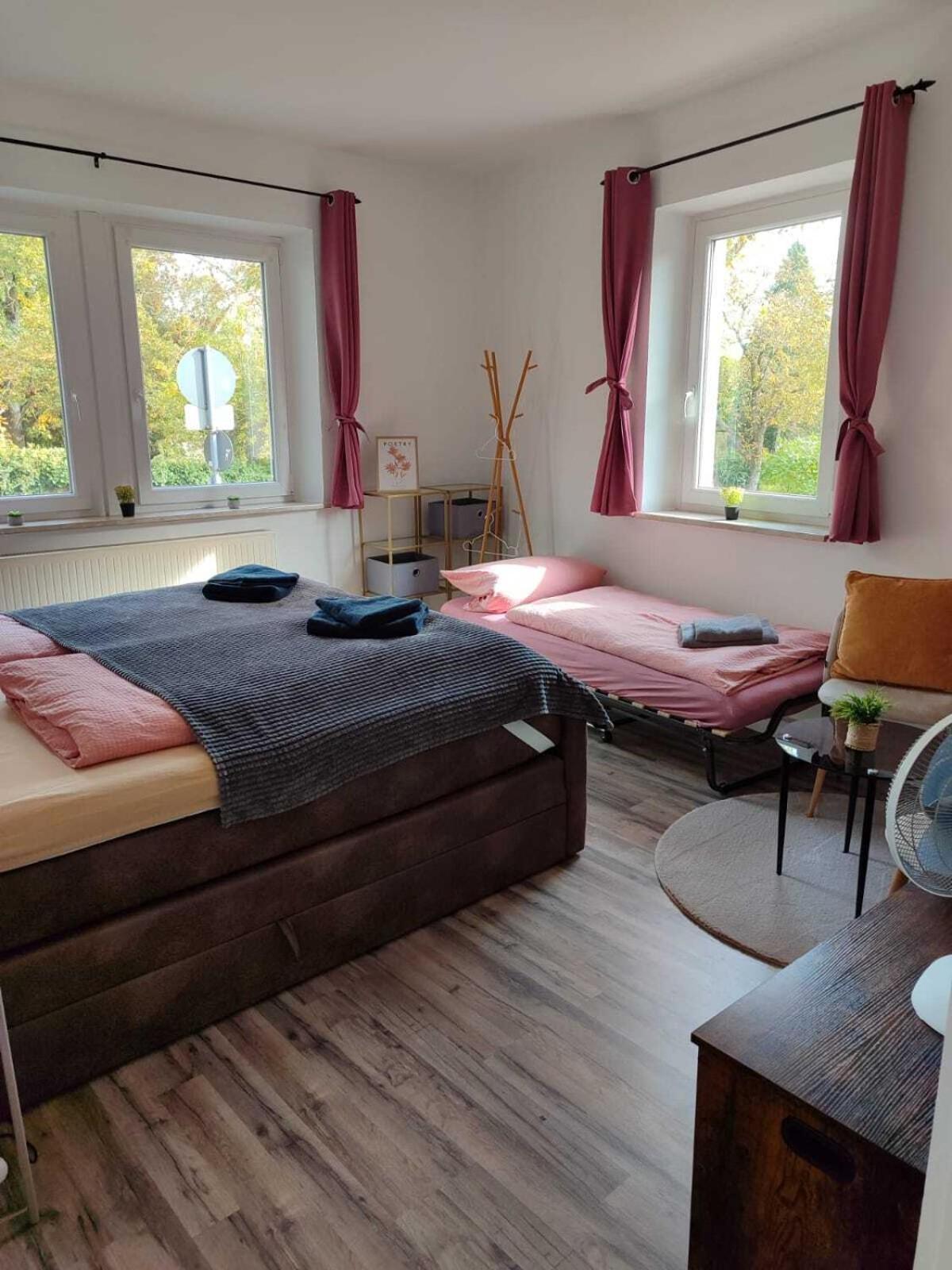 Ferien-Appartements Am Roedertor 罗滕堡 外观 照片